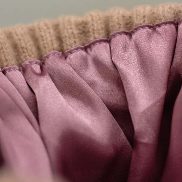 Satin Lined Beanie - Rose - Picture 7 of 10